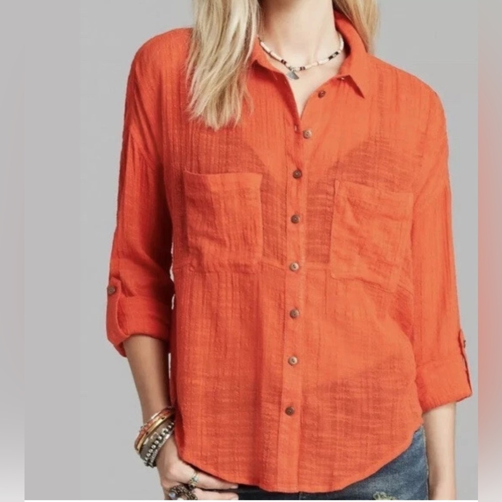 Free People Shibora Siren split back button down, XS